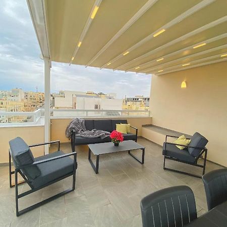 The Blue Mill Penthouse With Beautiful Views Apartment Naxxar Exterior photo